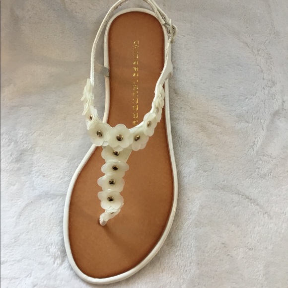 CHINESE LAUNDRY GARDEN PATENT FLATS Gently Used - Picture 5 of 8